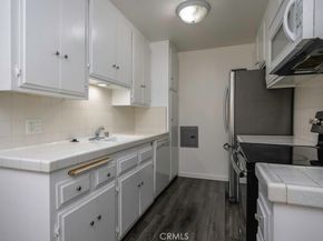 545 Chestnut Avenue 206, Long Beach CA 90802