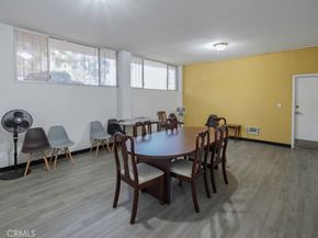 545 Chestnut Avenue 206, Long Beach CA 90802
