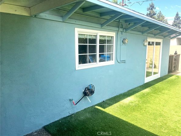 3050 Madison Avenue, Costa Mesa CA 92626