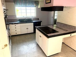 3050 Madison Avenue, Costa Mesa CA 92626
