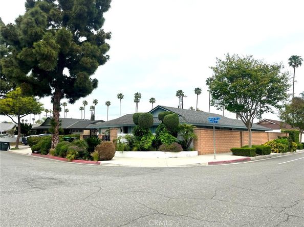 3050 Madison Avenue, Costa Mesa CA 92626