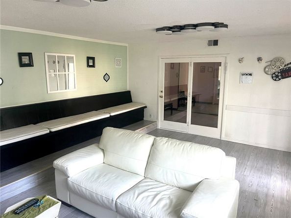 3050 Madison Avenue, Costa Mesa CA 92626