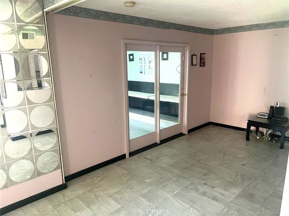 3050 Madison Avenue, Costa Mesa CA 92626