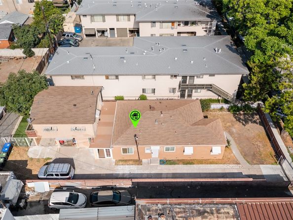 105 E Pomona Street, Santa Ana CA 92707