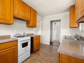 105 E Pomona Street, Santa Ana CA 92707