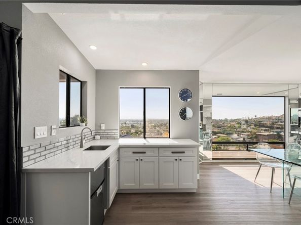 1995 Molino Avenue 301, Signal Hill CA 90755