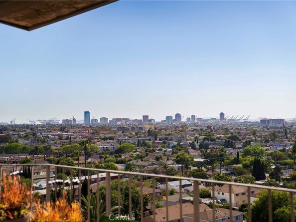 1995 Molino Avenue 301, Signal Hill CA 90755