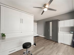 1995 Molino Avenue 301, Signal Hill CA 90755