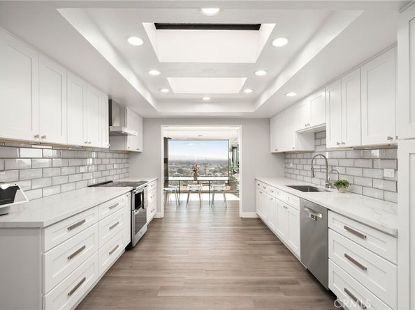 1995 Molino Avenue 301, Signal Hill CA 90755