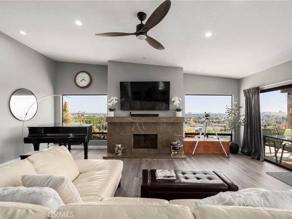 1995 Molino Avenue 301, Signal Hill CA 90755