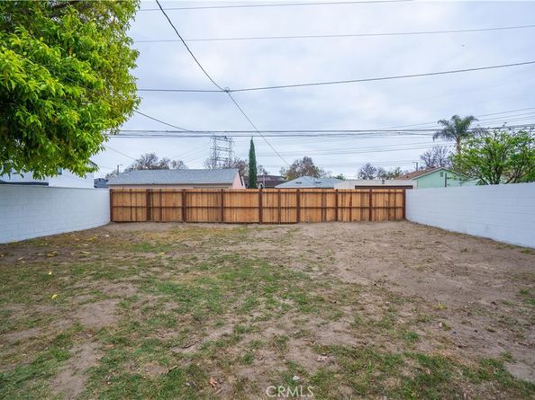 6022 Camerino, Lakewood CA 90713