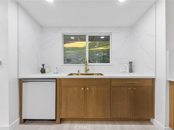 261 Zenith, La Puente CA 91744