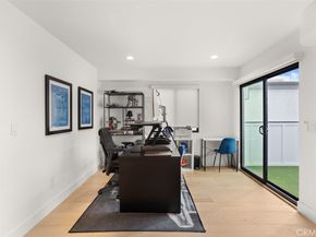 307 18th Street, Huntington Beach CA 92648