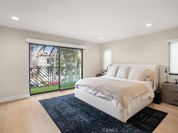 307 18th Street, Huntington Beach CA 92648