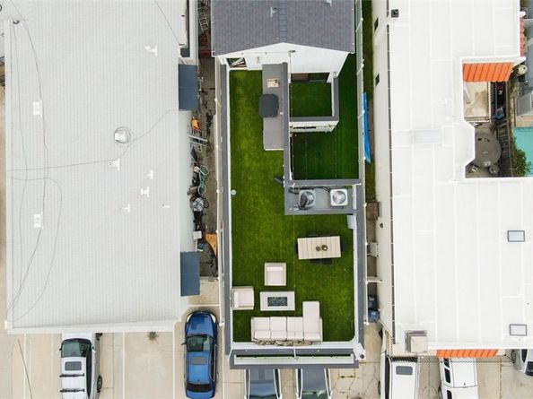 307 18th Street, Huntington Beach CA 92648