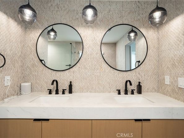 307 18th Street, Huntington Beach CA 92648