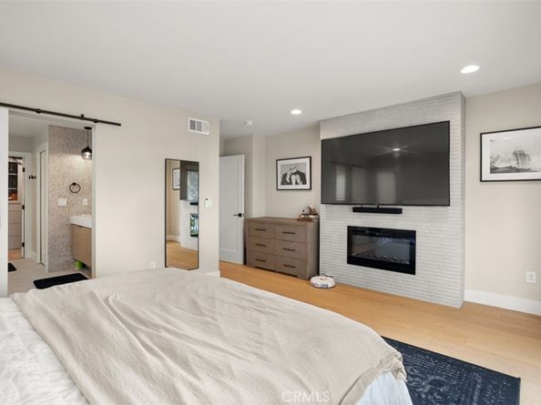 307 18th Street, Huntington Beach CA 92648