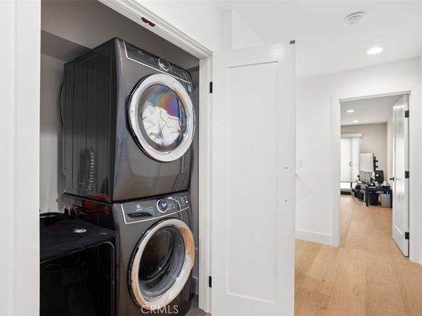 307 18th Street, Huntington Beach CA 92648