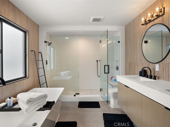 307 18th Street, Huntington Beach CA 92648