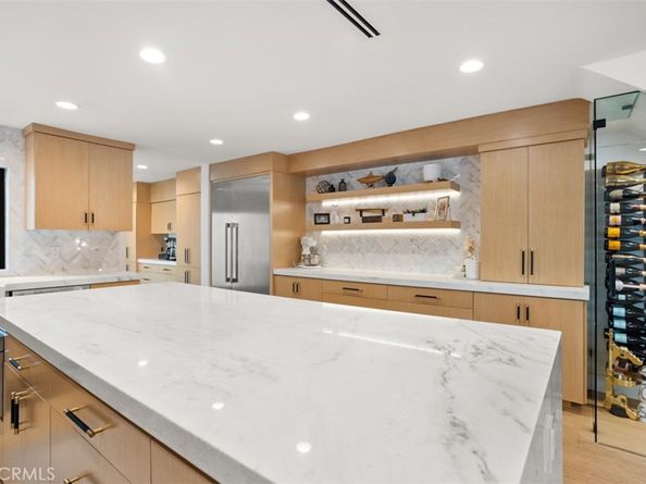 307 18th Street, Huntington Beach CA 92648