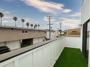 307 18th Street, Huntington Beach CA 92648