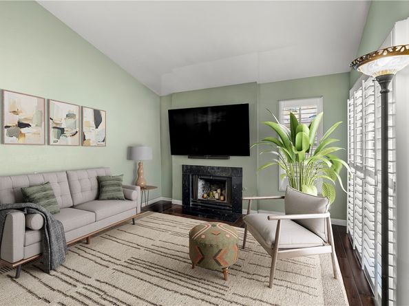 645 Chestnut Avenue 318, Long Beach CA 90802