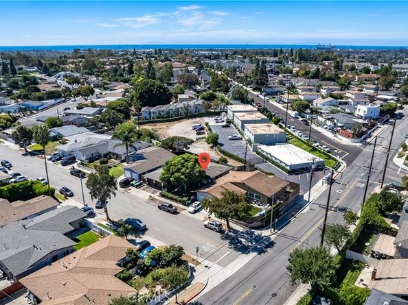 2245 State, Costa Mesa CA 92627