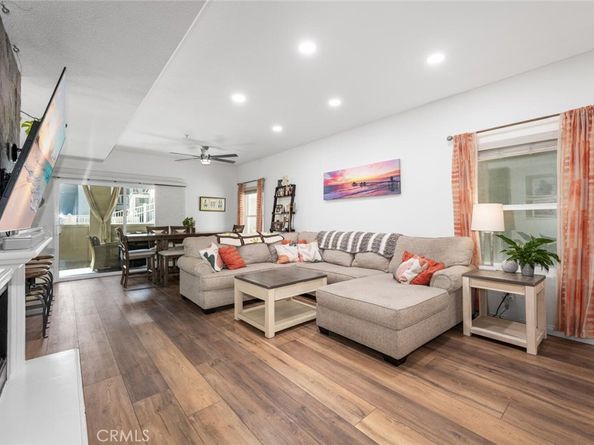 1516 Pacific Coast 101, Huntington Beach CA 92648