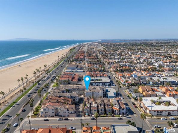 1516 Pacific Coast 101, Huntington Beach CA 92648