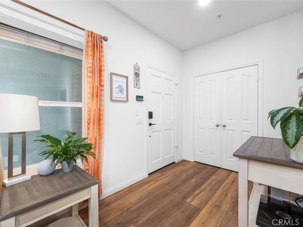 1516 Pacific Coast 101, Huntington Beach CA 92648