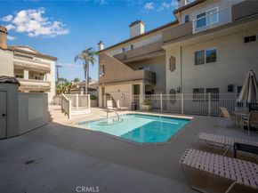 1516 Pacific Coast 101, Huntington Beach CA 92648