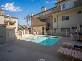 1516 Pacific Coast 101, Huntington Beach CA 92648
