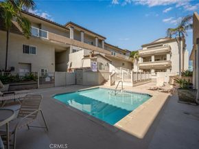 1516 Pacific Coast 101, Huntington Beach CA 92648