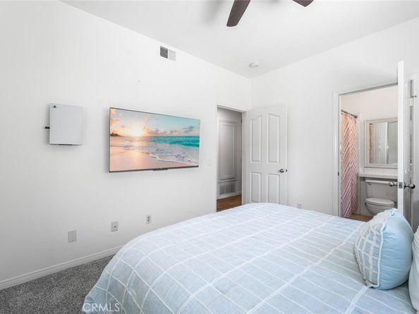 1516 Pacific Coast 101, Huntington Beach CA 92648