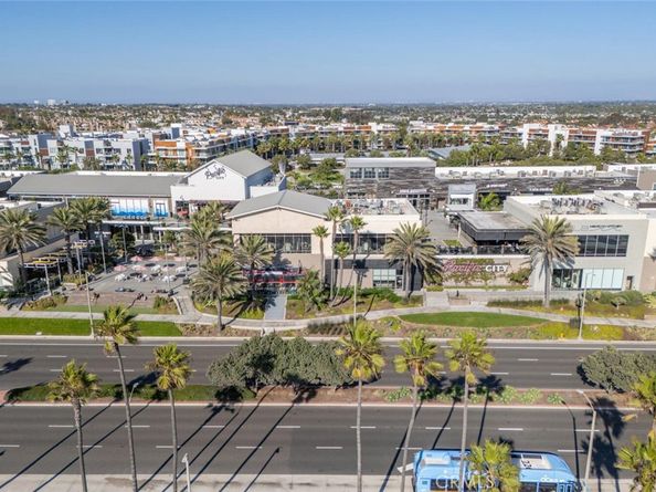 1516 Pacific Coast 101, Huntington Beach CA 92648