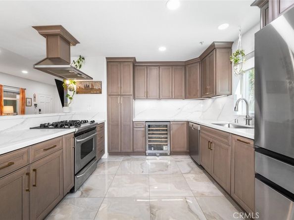 1516 Pacific Coast 101, Huntington Beach CA 92648