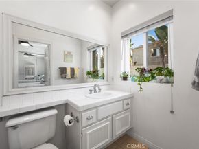 1516 Pacific Coast 101, Huntington Beach CA 92648