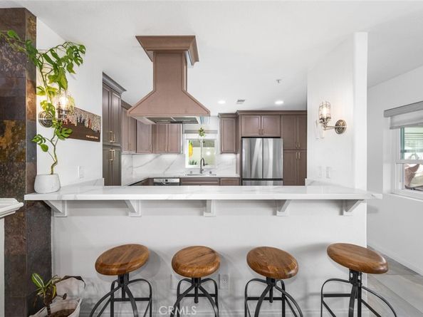 1516 Pacific Coast 101, Huntington Beach CA 92648