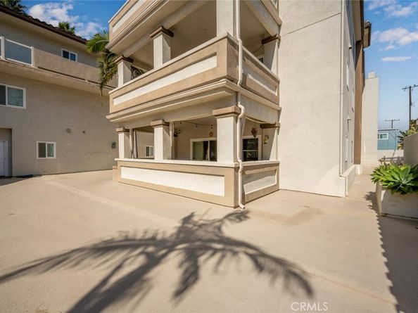 1516 Pacific Coast 101, Huntington Beach CA 92648