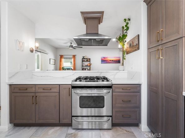 1516 Pacific Coast 101, Huntington Beach CA 92648