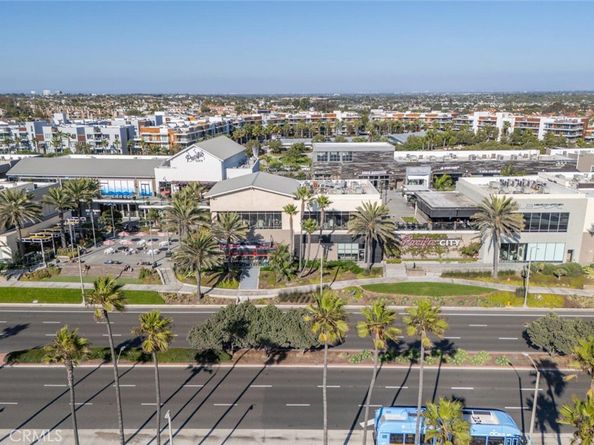 1516 Pacific Coast 101, Huntington Beach CA 92648