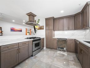 1516 Pacific Coast 101, Huntington Beach CA 92648