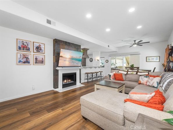 1516 Pacific Coast 101, Huntington Beach CA 92648