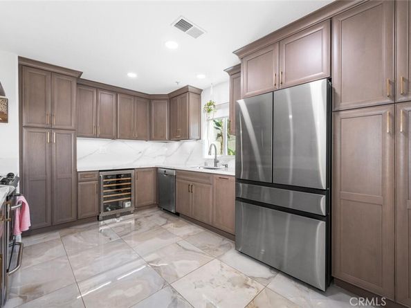 1516 Pacific Coast 101, Huntington Beach CA 92648