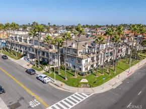 1516 Pacific Coast 101, Huntington Beach CA 92648