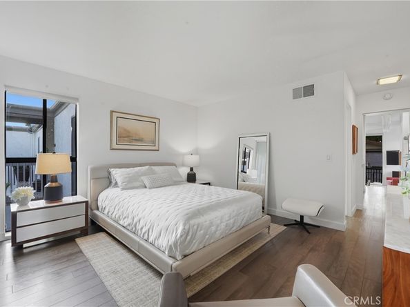 7327 Marina Pacifica S, Long Beach CA 90803
