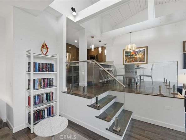 7327 Marina Pacifica S, Long Beach CA 90803