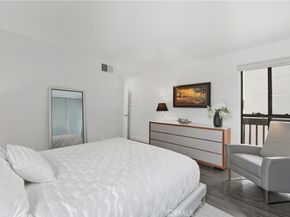 7327 Marina Pacifica S, Long Beach CA 90803