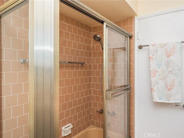 5390 5390 E Oleta 2, Long Beach CA 90815