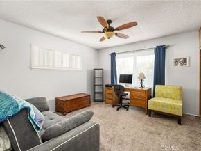 5390 5390 E Oleta 2, Long Beach CA 90815